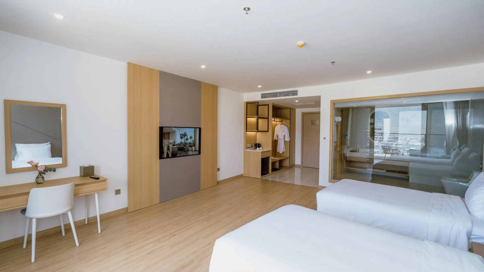 Aquamarine Beachfront Resort & Spa Cam Ranh 5*,  Vietnam