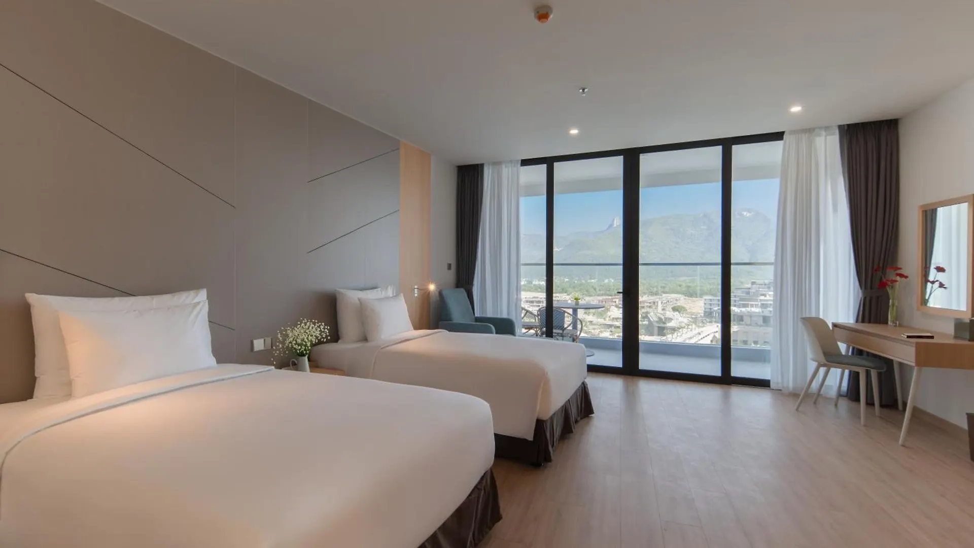 Aquamarine Beachfront Resort & Spa Cam Ranh